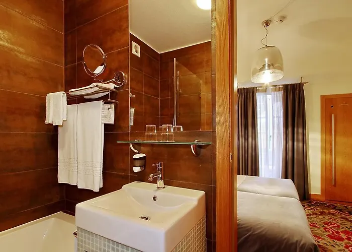 Mestre De Avis Hotell Guimarães