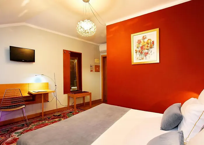 Mestre De Avis 2* Guimarães