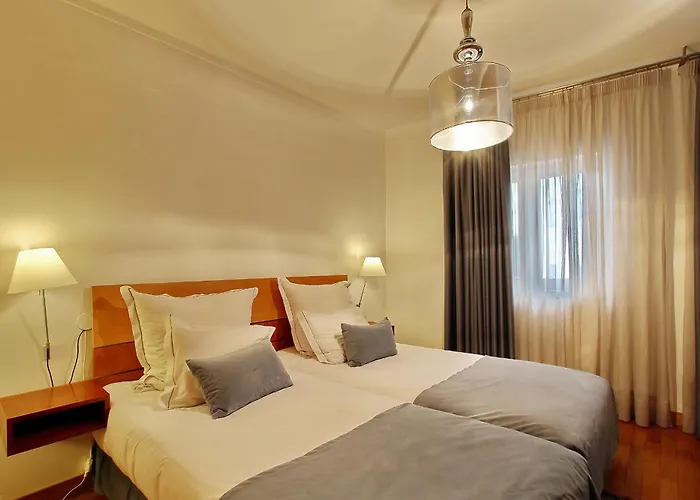 Mestre De Avis Hotell 2*