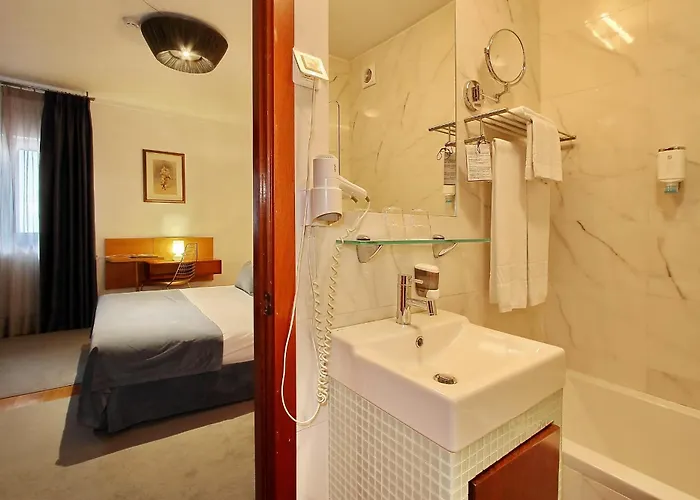 Mestre De Avis Hotel 2*